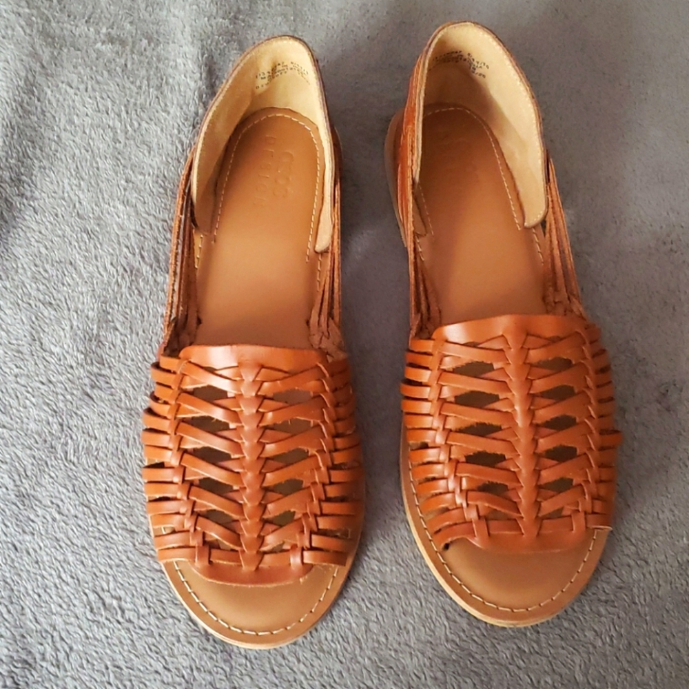 ASOS DESIGN Wide Fit Florentine woven leather sand